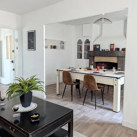 Lägenhet Le 39 Victor Hugo By Gc - Grand F4 Cosy Avec Billard & Wifi Béziers